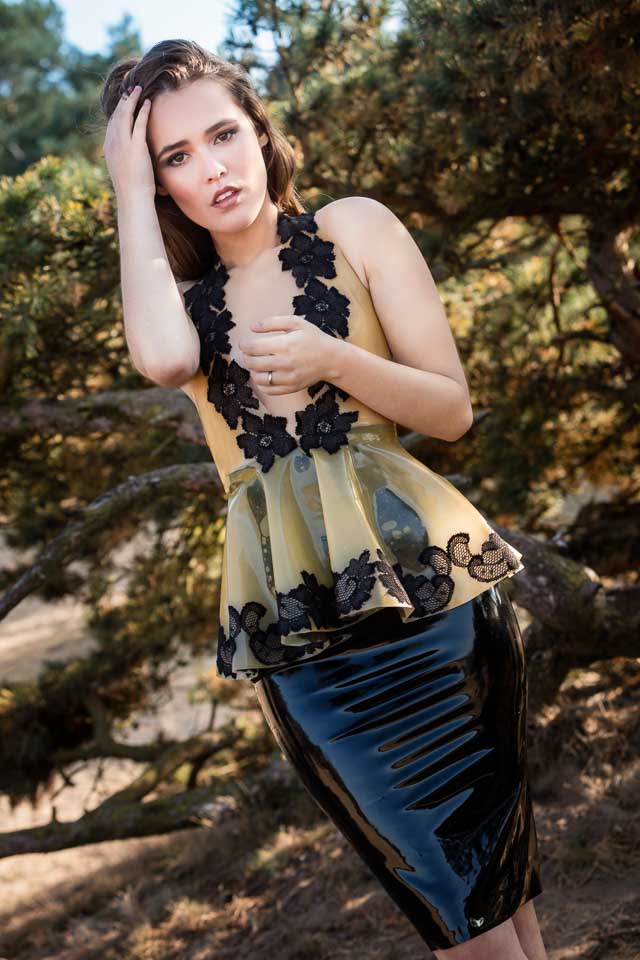 Shannety in Transparent Latex by KinkyKex and William Wilde