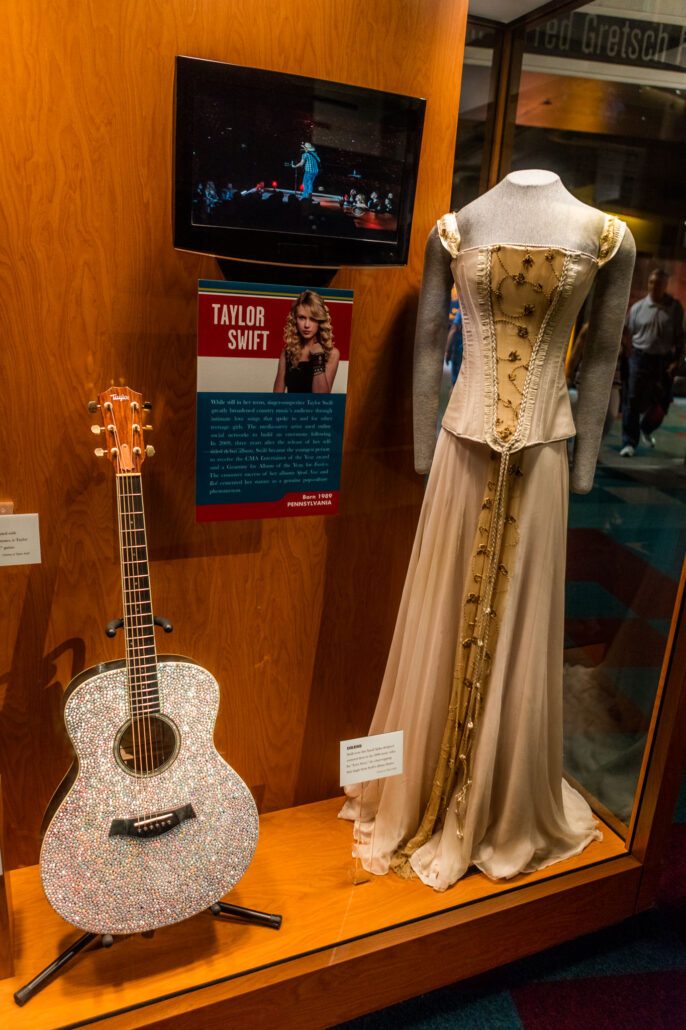 Guitar and Wardrobe of Taylor Swift at CMHOF