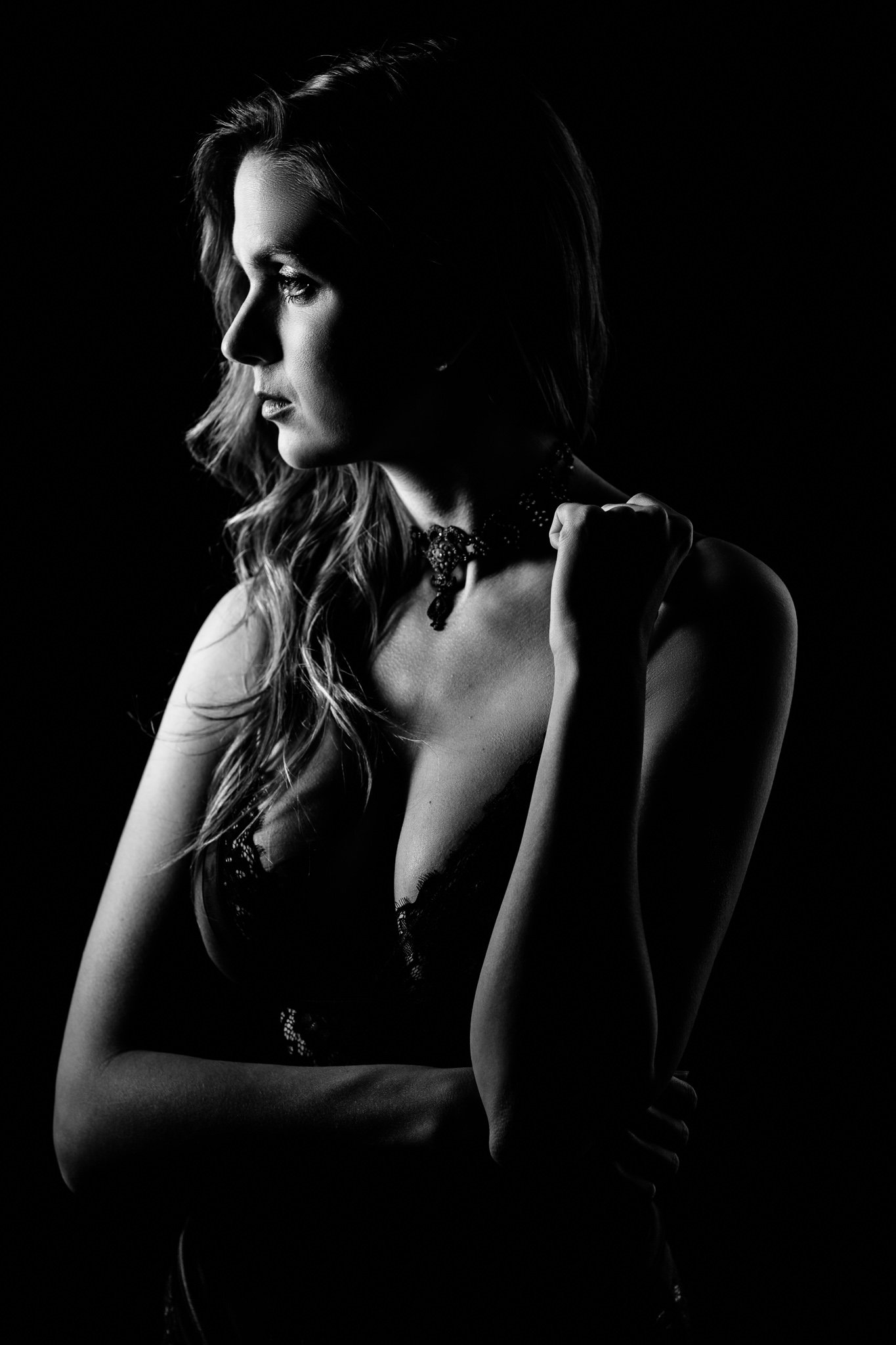 Model Magalie in some Edge Lighting