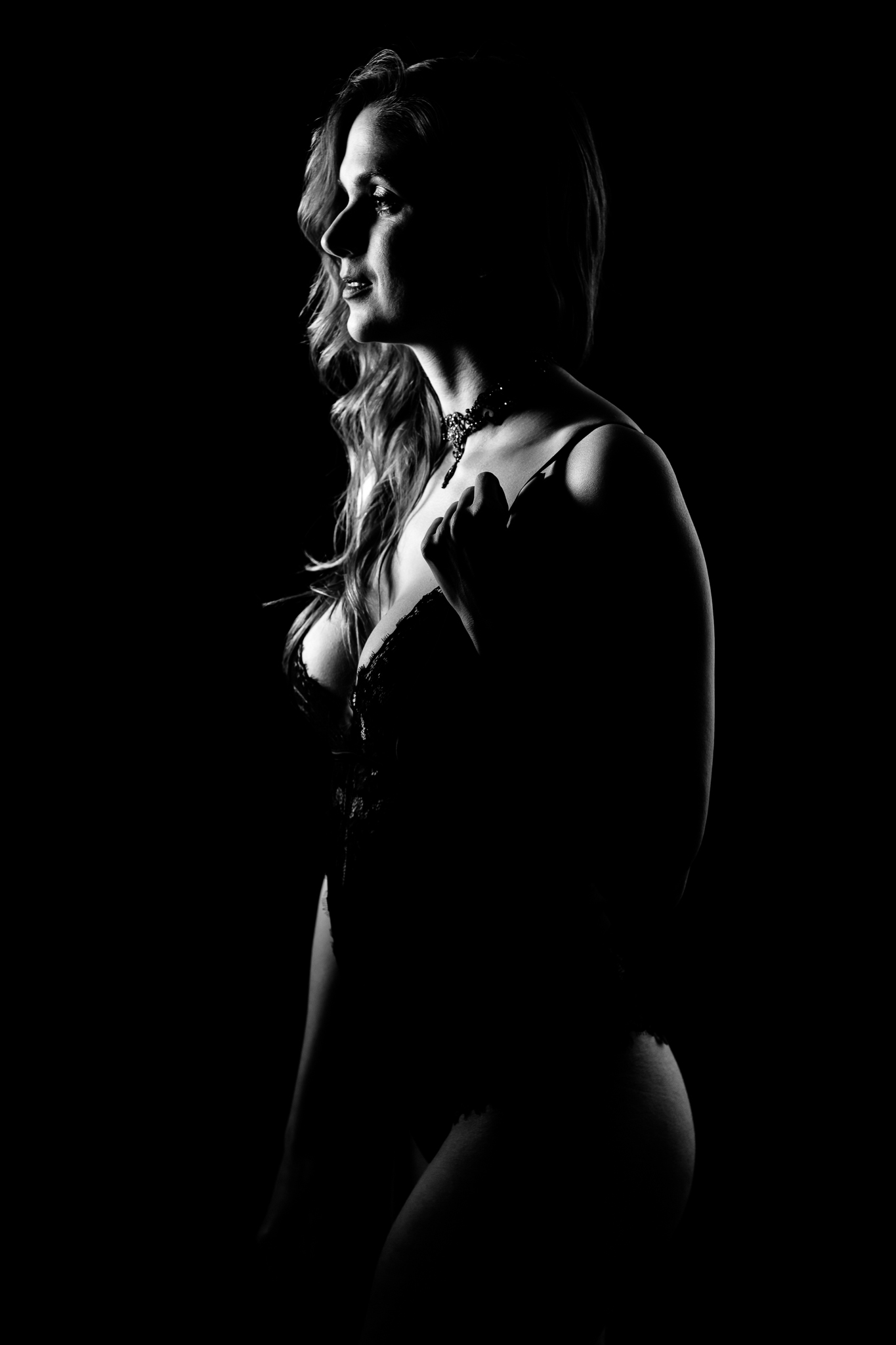 Model Magalie in some Edge Lighting