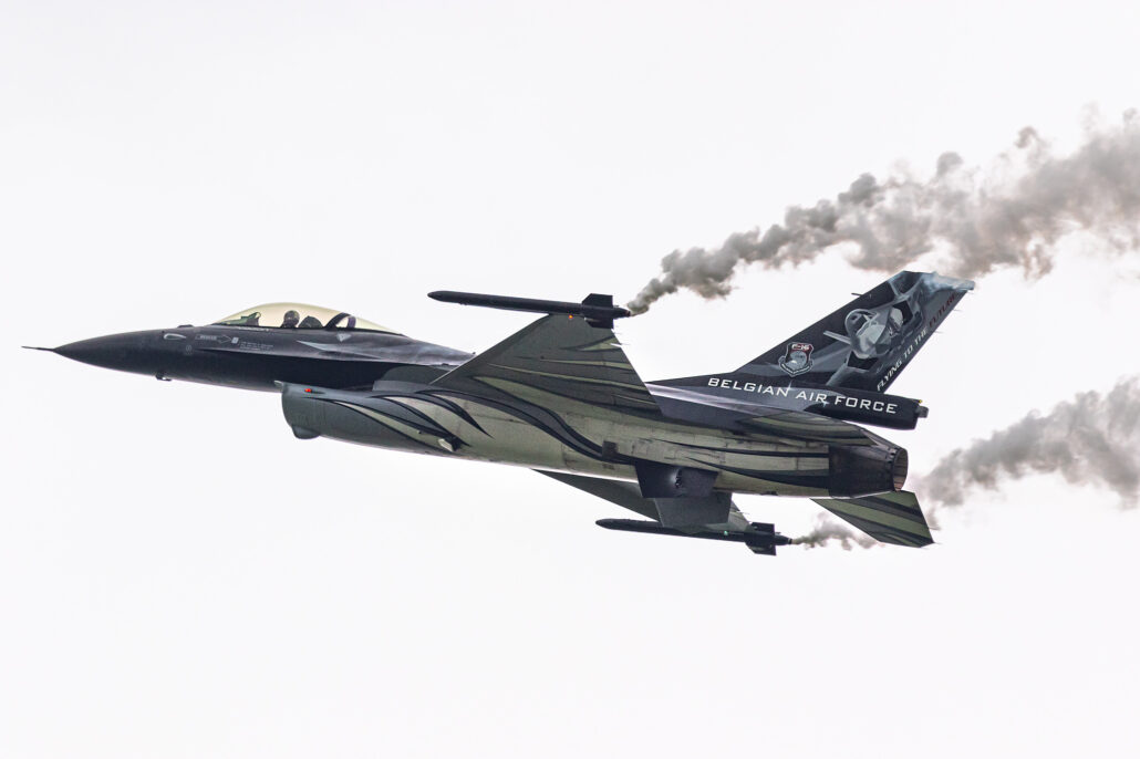 Belgian Air Force F-16 Demo for 2021 - Dark Falcon